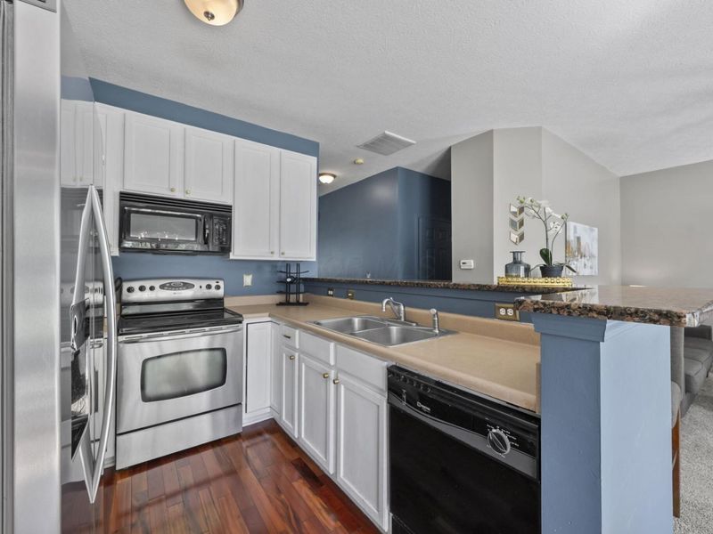 496 Fullers Circle, Pickerington, OH 43147 Photo 8