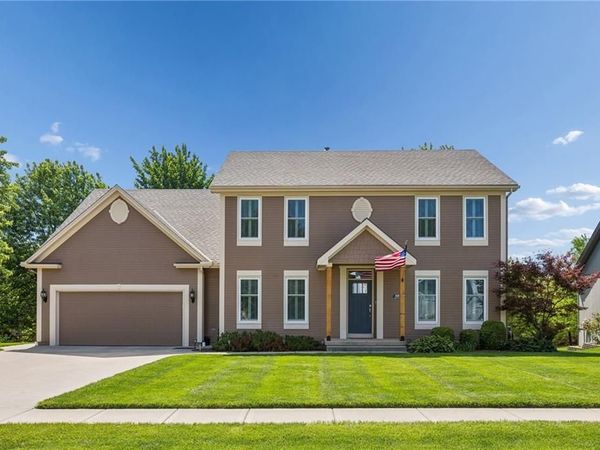 1021 Black Oak Drive, Liberty, MO 64068