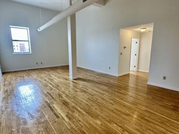 170 Oxford St, Unit 504, Lynn, MA 01901