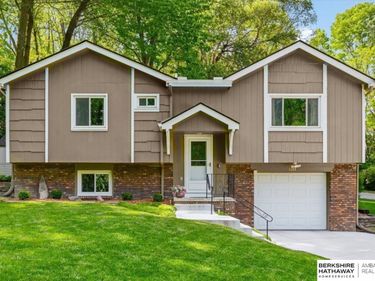1123 Sandy Lane, Plattsmouth, NE 68048
