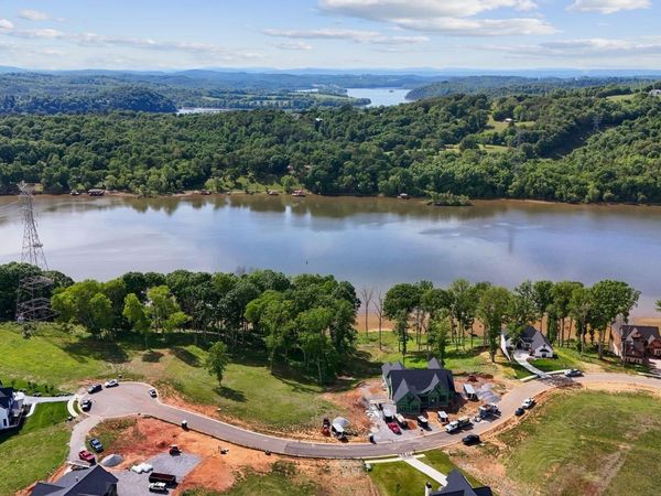 551 Firefly Drive , Loudon, TN 37774