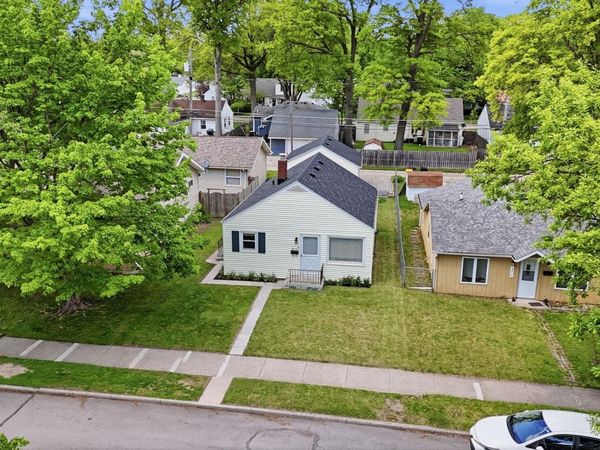 2415 Glenwood Avenue, Fort Wayne, IN 46805
