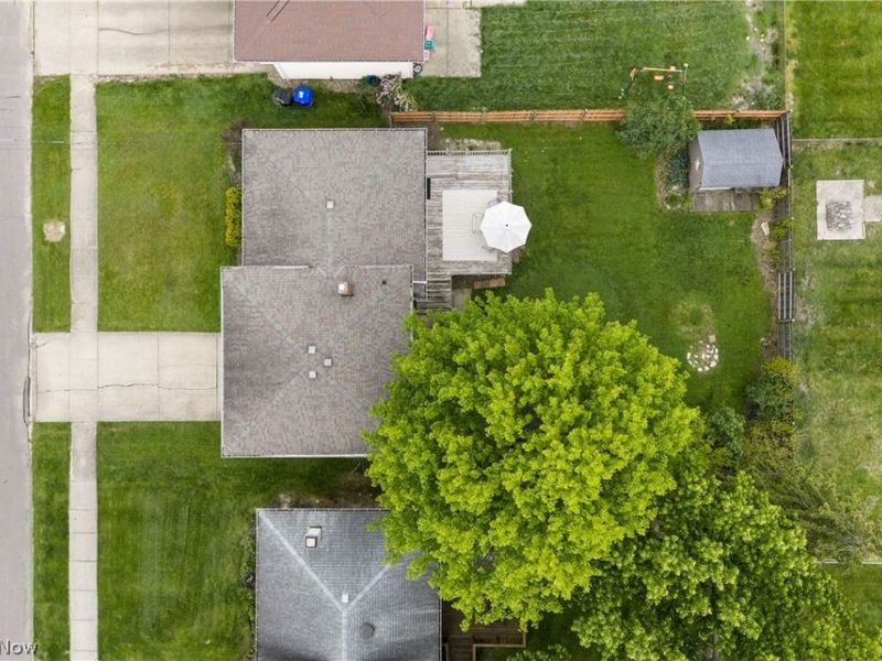 13665 Starlite Drive, Brook Park, OH 44142 Photo 32