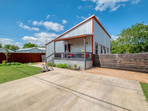 505 San Saba ST ST , Lockhart, TX 78644
