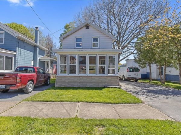 37 E 5th Street , Oswego, NY 13126
