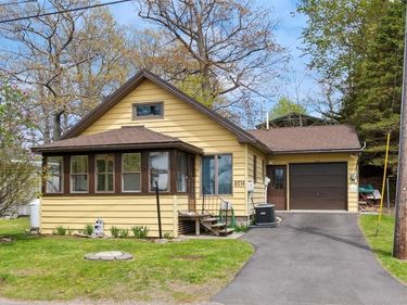 8514 E Port Bay Road, Wolcott, NY 14590