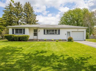 110 Echo Hill Drive, Rochester, NY 14609