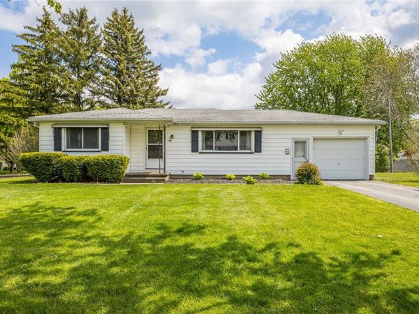 110 Echo Hill Drive , Rochester, NY 14609
