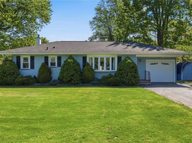 30 Adela Circle, Rochester, NY 14624