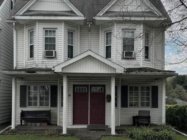 310 W MAIN STREET, RINGTOWN, PA 17967