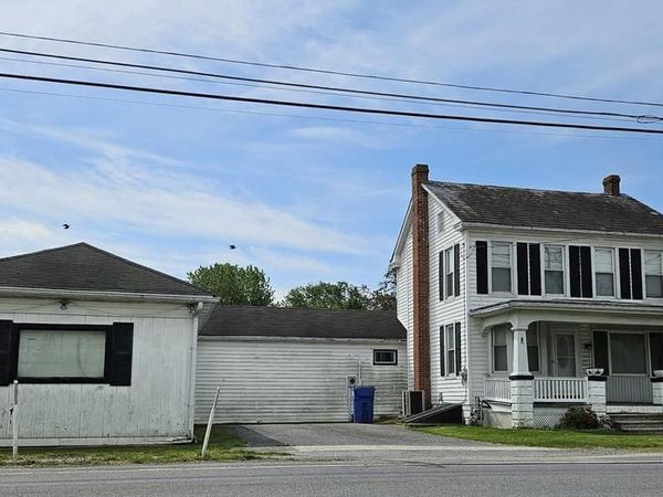 799 HANOVER PIKE , LITTLESTOWN, PA 17340