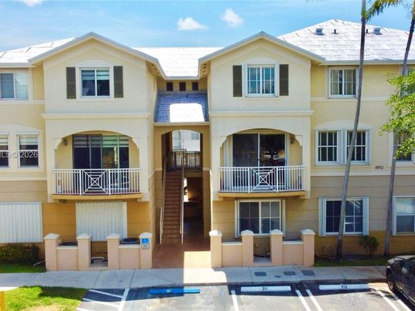 8912 W Flagler St , Unit 212, Miami, FL 33174