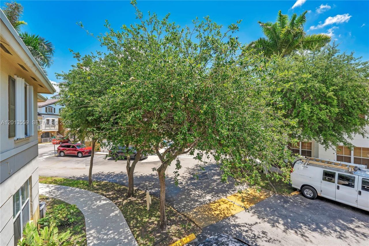 8912 W Flagler St, Unit 212, Miami, FL 33174 Photo