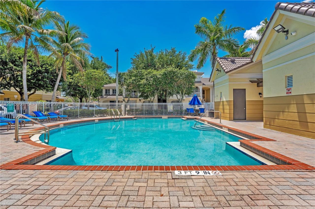 8912 W Flagler St, Unit 212, Miami, FL 33174 Photo