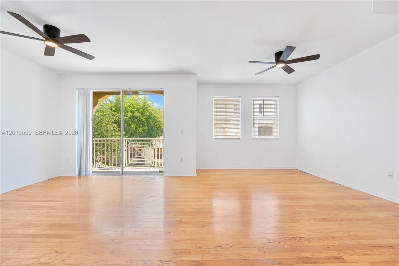 8912 W Flagler St, Unit 212, Miami, FL 33174 Photo