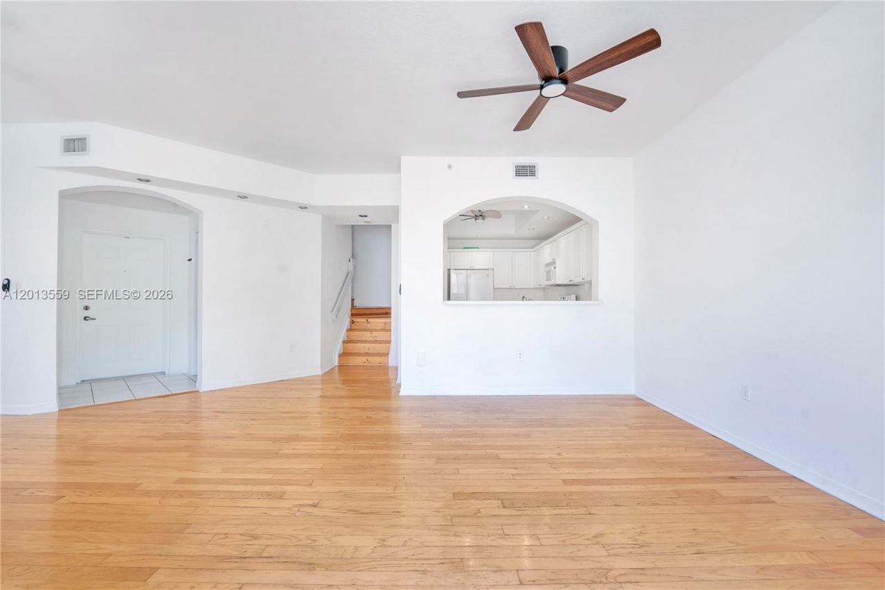 8912 W Flagler St, Unit 212, Miami, FL 33174 Photo