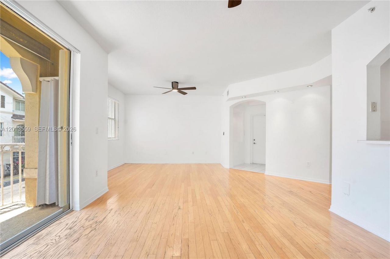 8912 W Flagler St, Unit 212, Miami, FL 33174 Photo