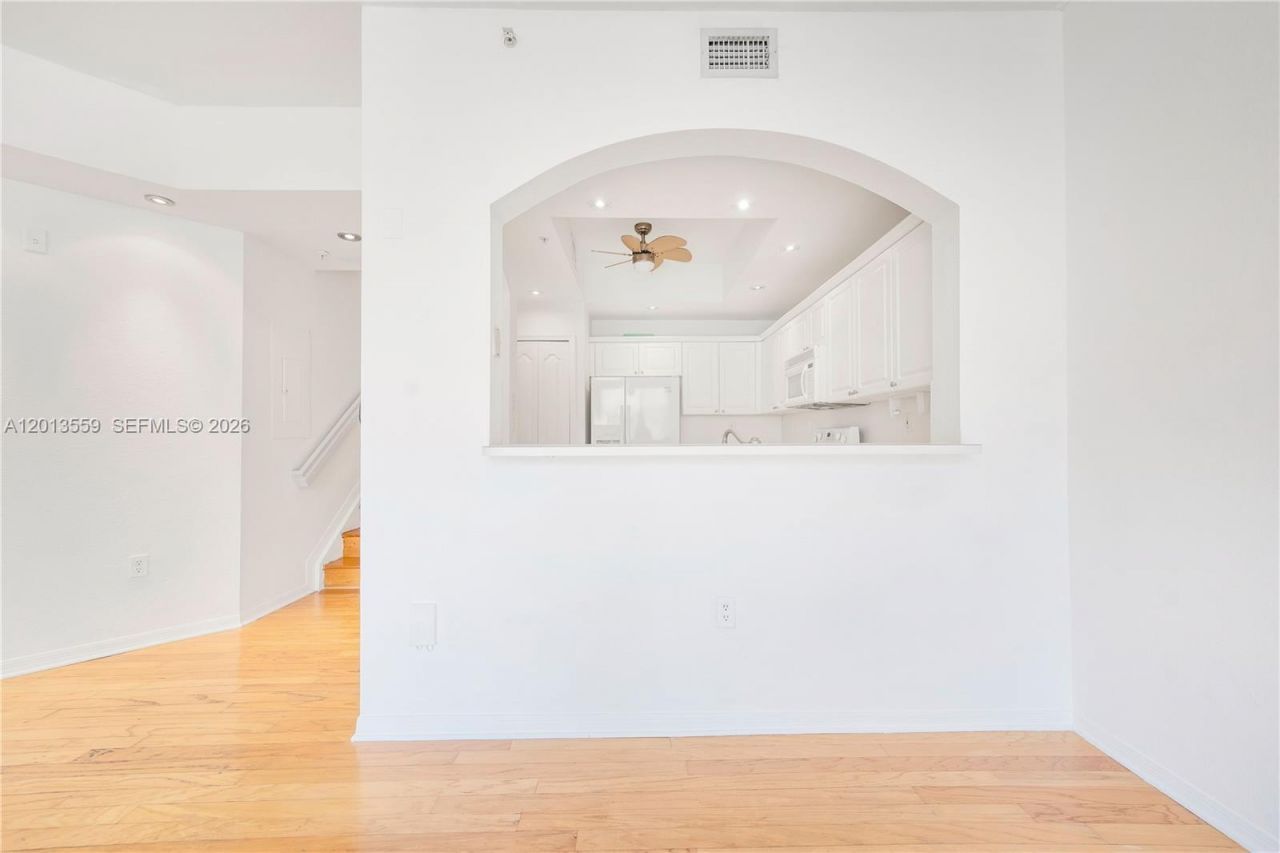 8912 W Flagler St, Unit 212, Miami, FL 33174 Photo