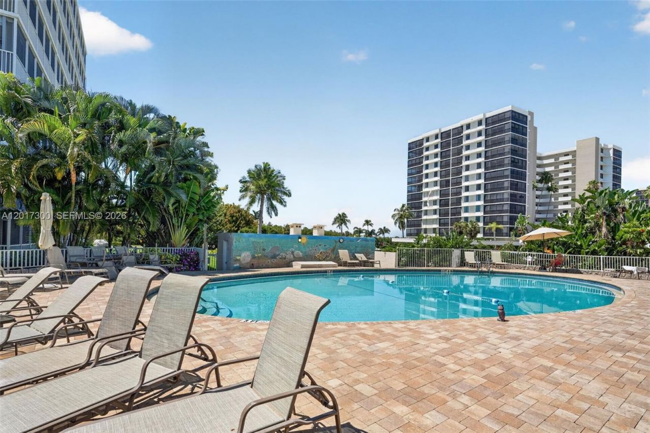 5 Bluebill , Unit 209, Naples, FL 34108 Photo