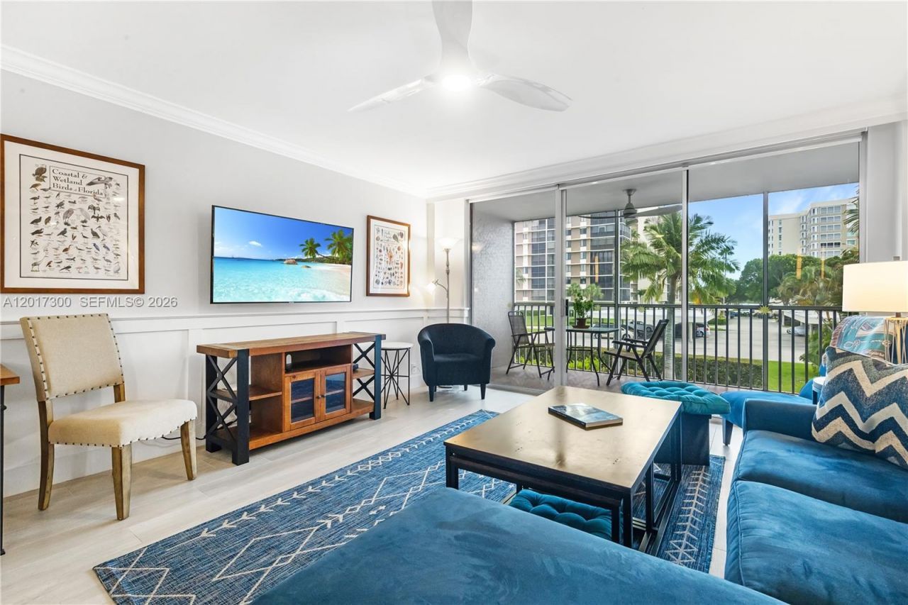 5 Bluebill , Unit 209, Naples, FL 34108 Photo