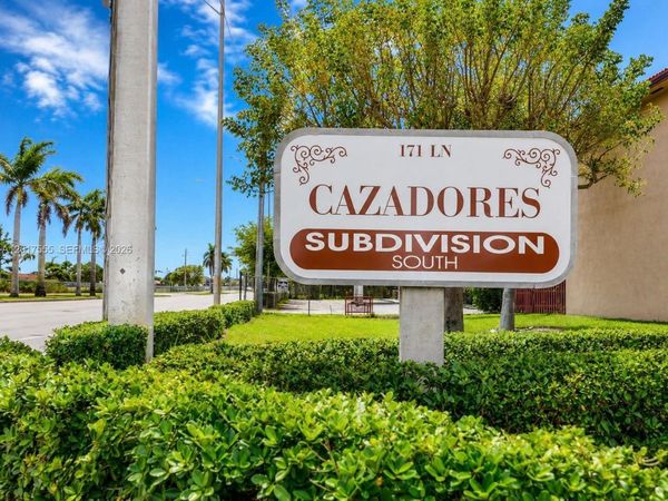 17184 SW 138th Ct, Miami, FL 33177