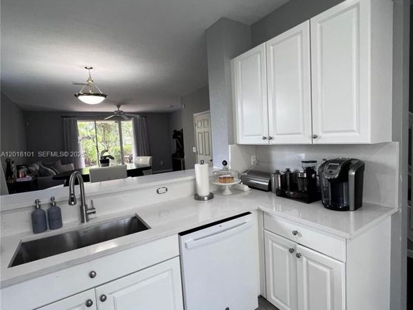 681 NW 42nd Ave , Unit -, Plantation, FL 33317