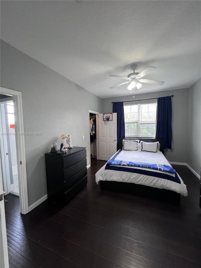681 NW 42nd Ave, Unit -, Plantation, FL 33317 Photo