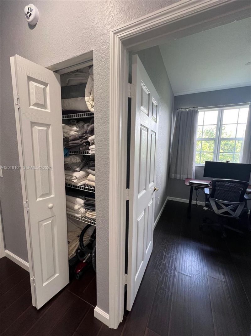 681 NW 42nd Ave, Unit -, Plantation, FL 33317 Photo