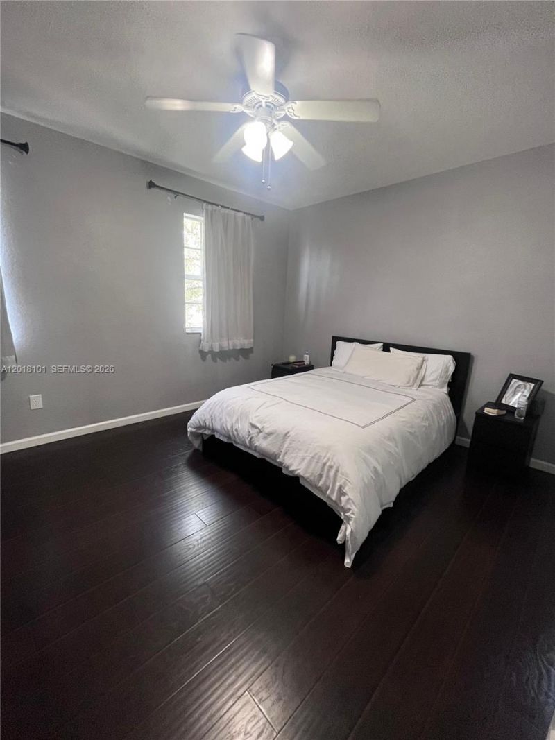 681 NW 42nd Ave, Unit -, Plantation, FL 33317 Photo