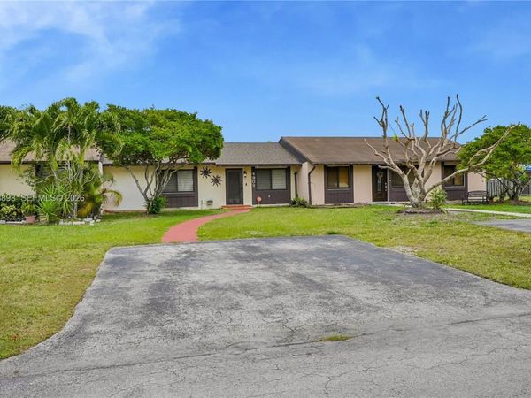 4909 SW 135th Ct , Miami, FL 33175