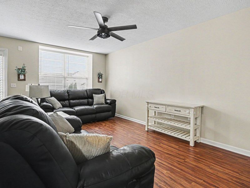 5987 Ferdinand Drive, New Albany, OH 43054 Photo 4