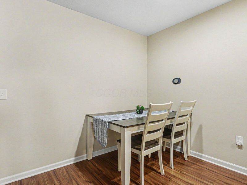 5987 Ferdinand Drive, New Albany, OH 43054 Photo 6