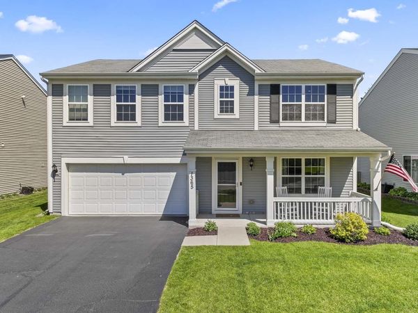 1365 Broadland Drive , Pingree Grove, IL 60140