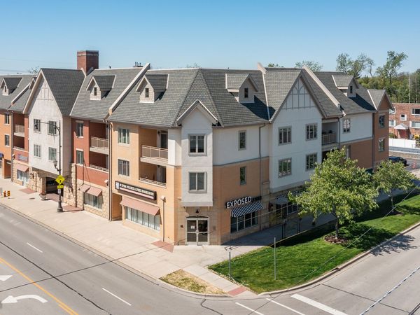 310 S Main Street , Unit 202, Lombard, IL 60148