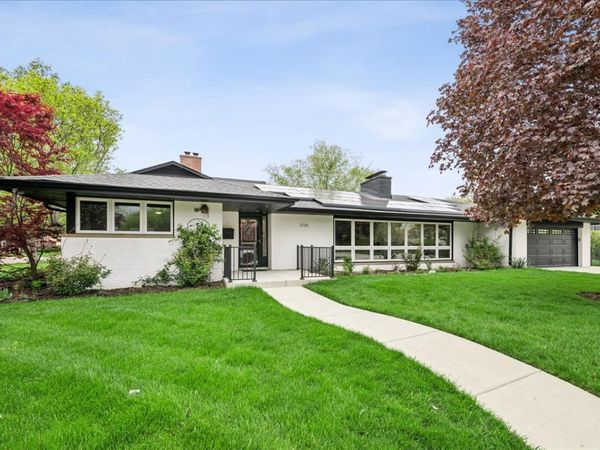 4720 W ALBION Avenue , Lincolnwood, IL 60712