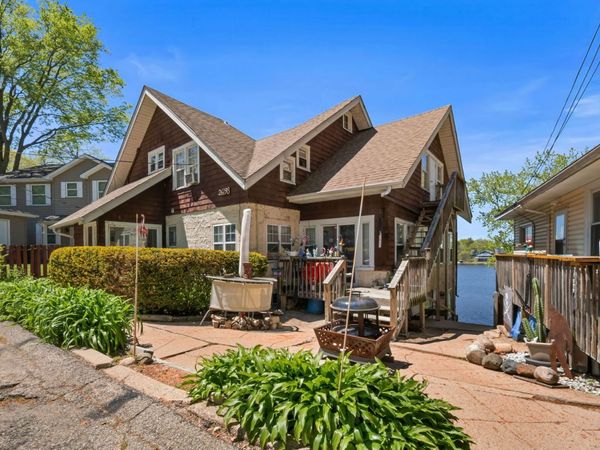 26198 W Spring Grove Road , Antioch, IL 60002