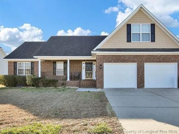 5913 Blue Sky Lane, Hope Mills, NC 28348