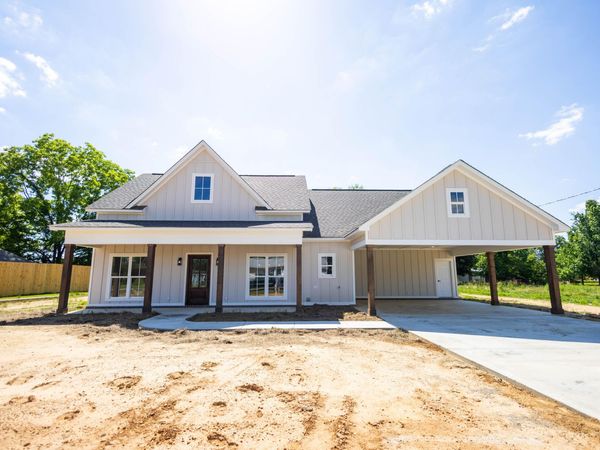 60013 Franklin St., Smithville, MS 38870