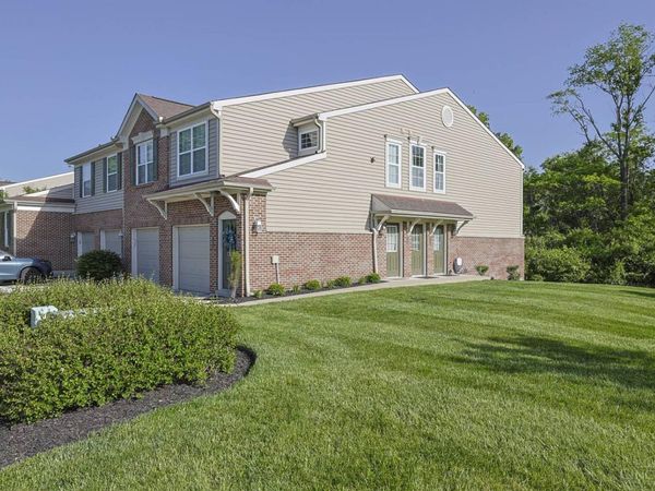 1296 Shadowood Trail, Maineville, OH 45039