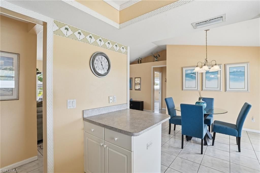 919 NE 18th Ter, Cape Coral, FL 33909 Photo