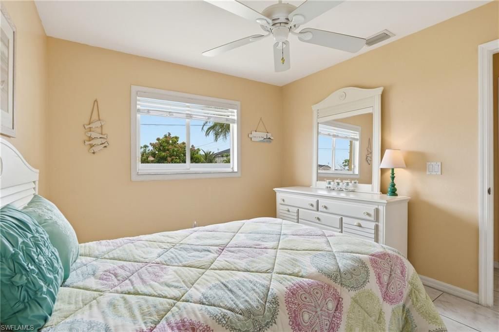 919 NE 18th Ter, Cape Coral, FL 33909 Photo
