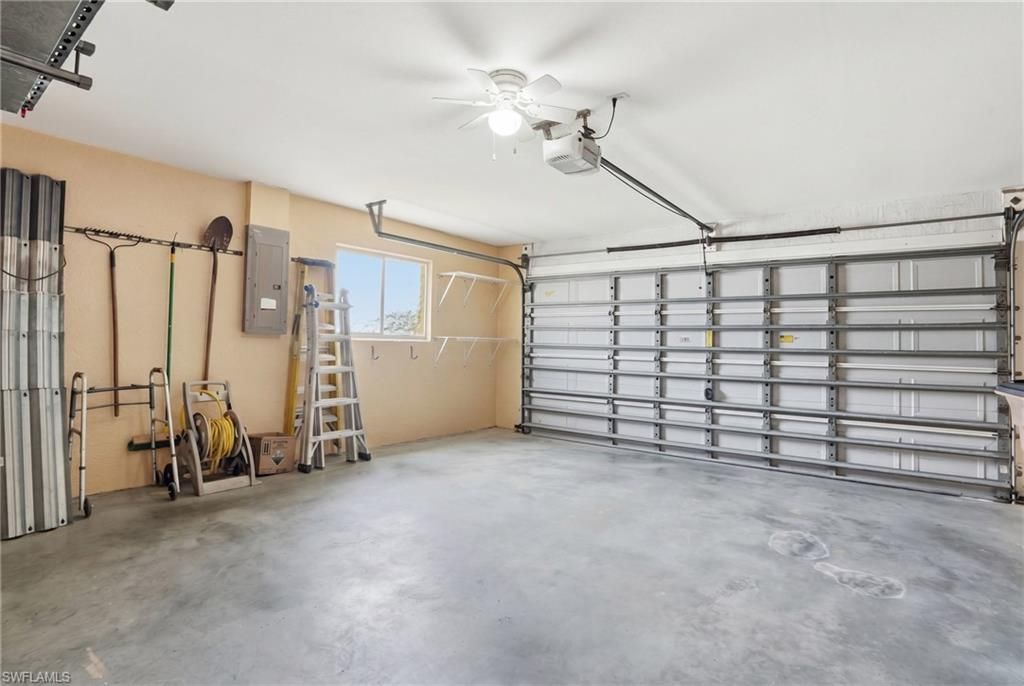 919 NE 18th Ter, Cape Coral, FL 33909 Photo