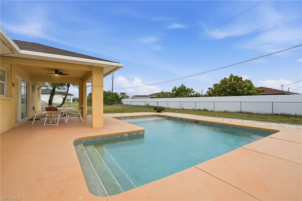 919 NE 18th Ter, Cape Coral, FL 33909 Photo