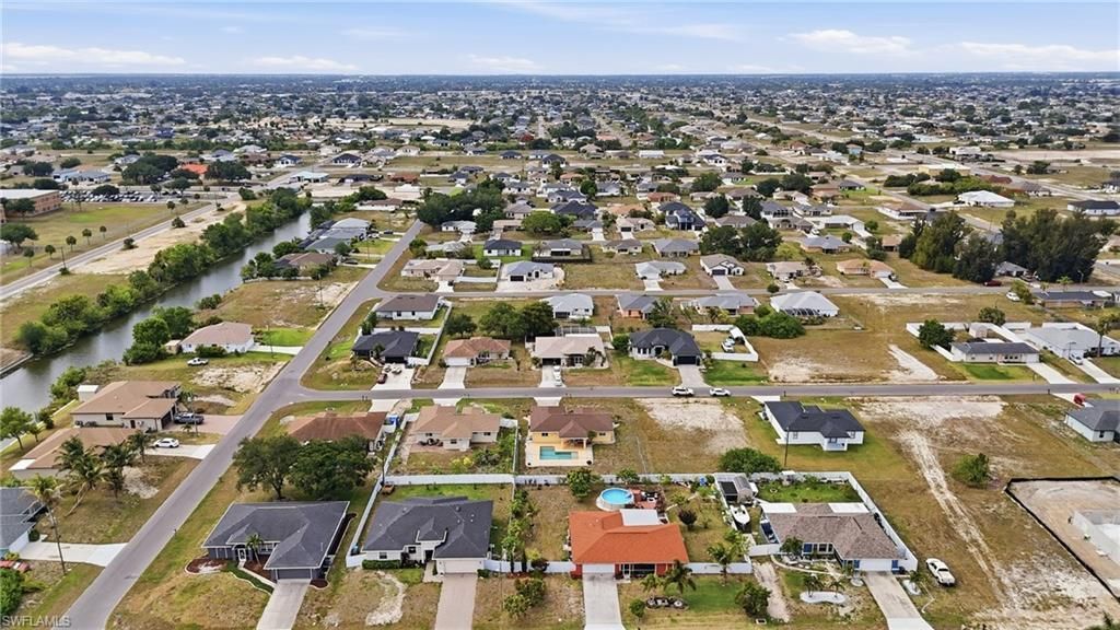 919 NE 18th Ter, Cape Coral, FL 33909 Photo
