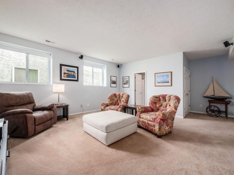 6482 Ringsend Court , Dublin, OH 43016 Photo 36
