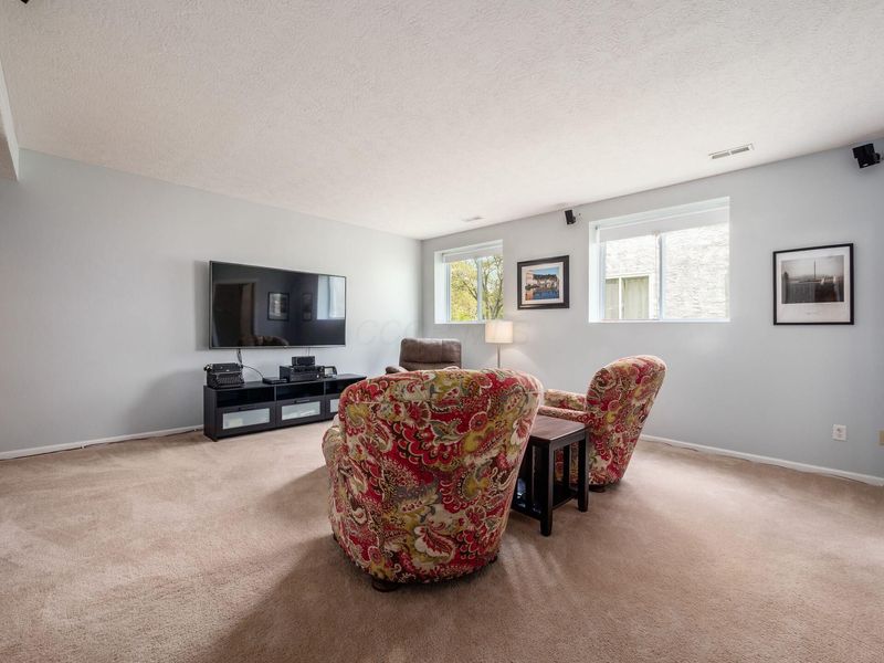 6482 Ringsend Court , Dublin, OH 43016 Photo 37