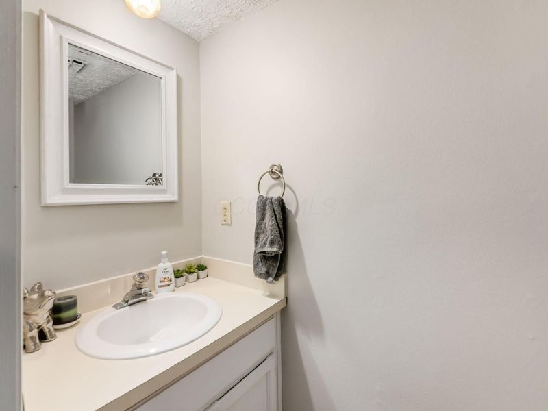377 King Avenue, Columbus, OH 43201 Photo 18