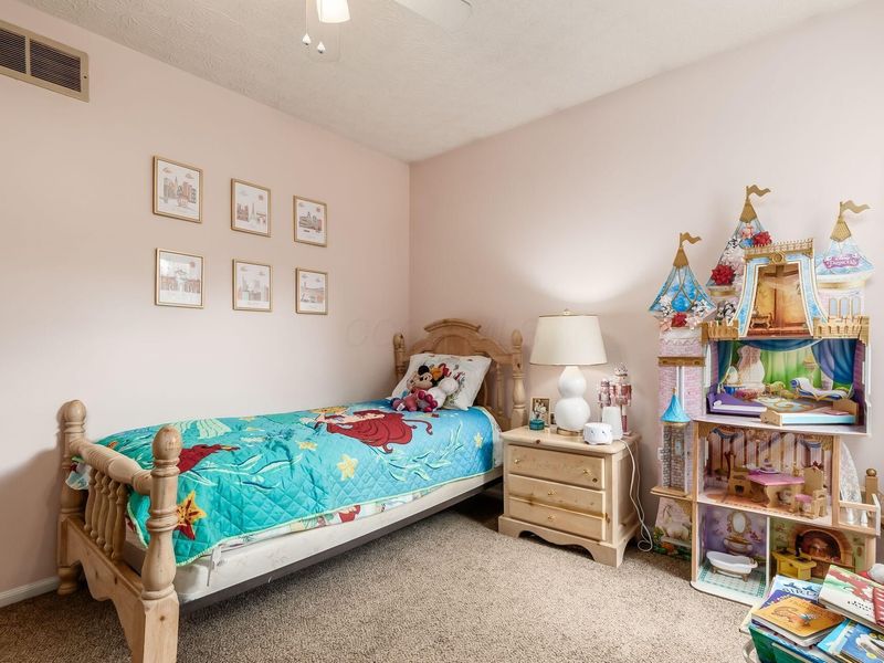 377 King Avenue, Columbus, OH 43201 Photo 27