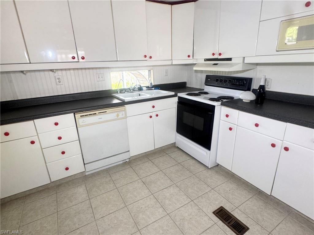 181 Grassy Key Ln , Unit 49, Naples, FL 34114 Photo