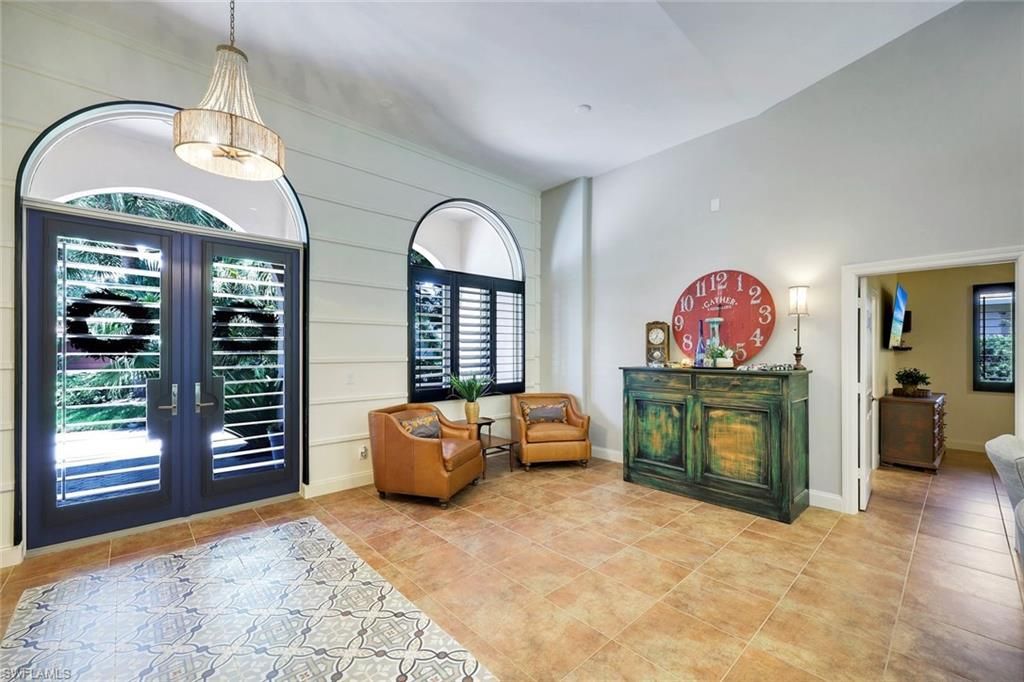 2039 Imperial Cir, Naples, FL 34110 Photo